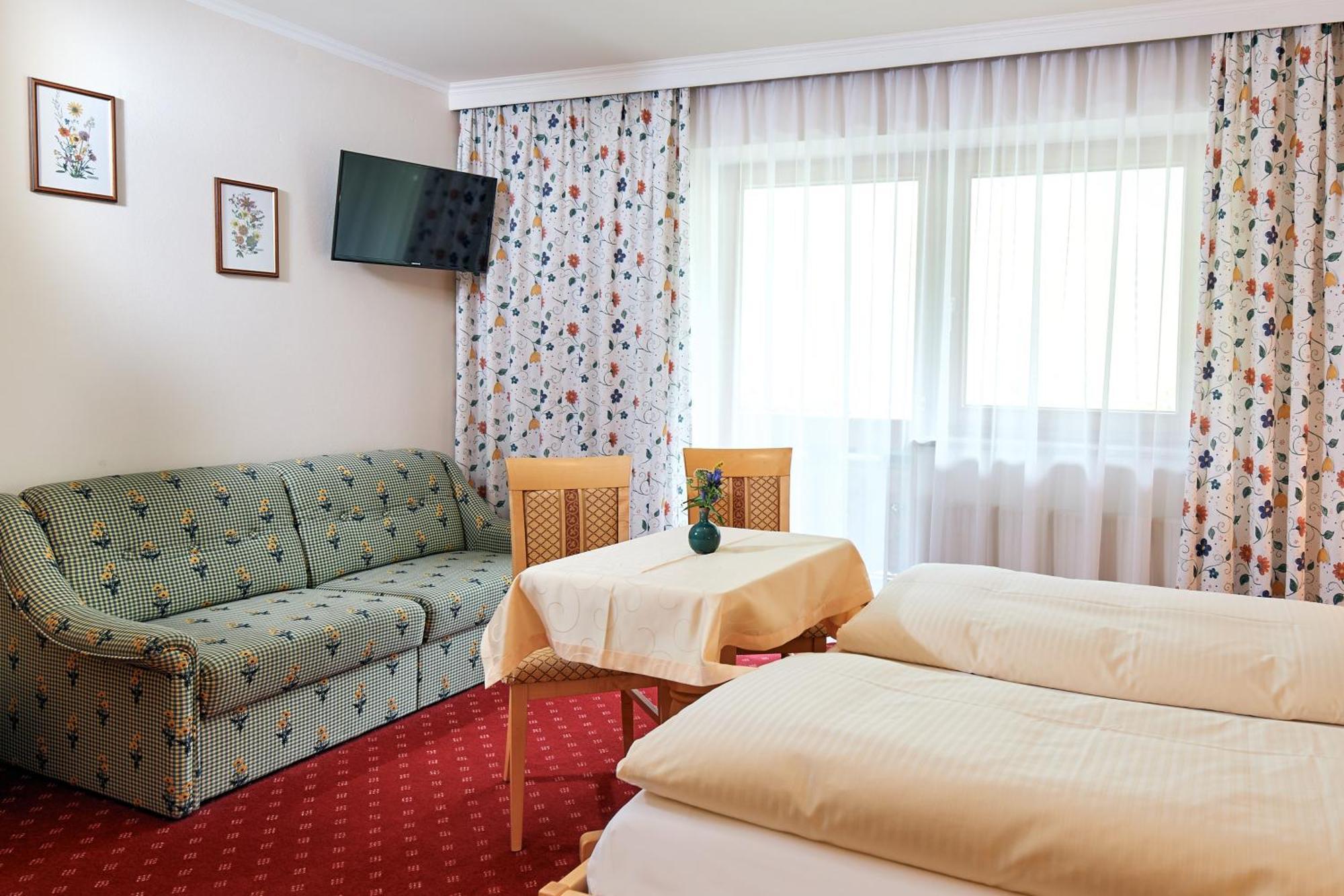 Jagdhof Hotel Grossarl Bagian luar foto